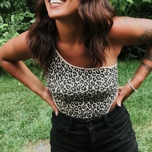•• Ribbed Cheetah Bodysuit ••